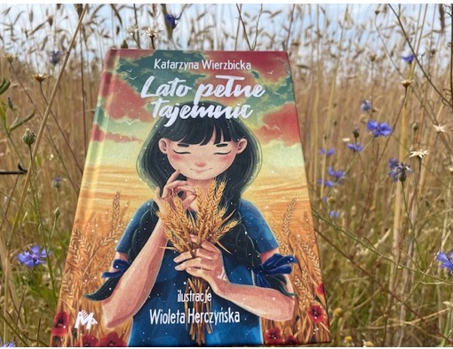 Lato pełne tajemnic Katarzyna Wierzbicka
